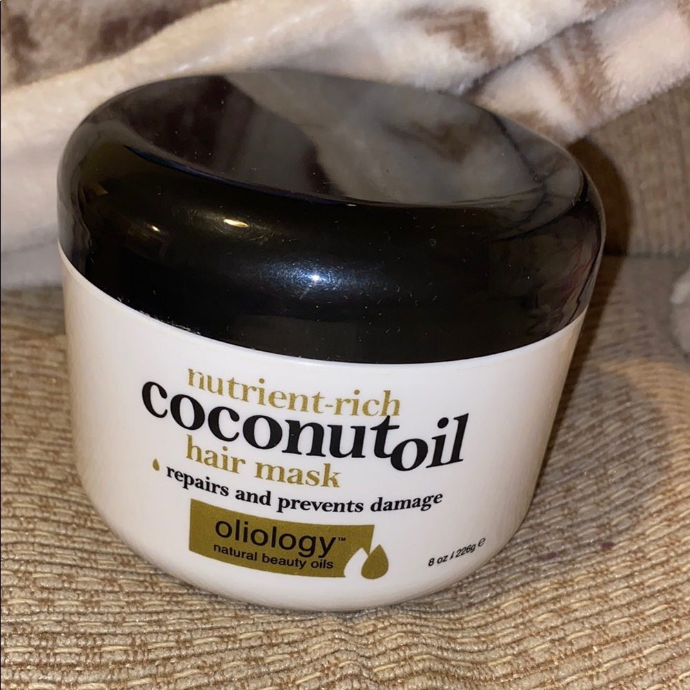 🥥 NWOT Oliology Coconut Oil Hair Mask - Paraben free